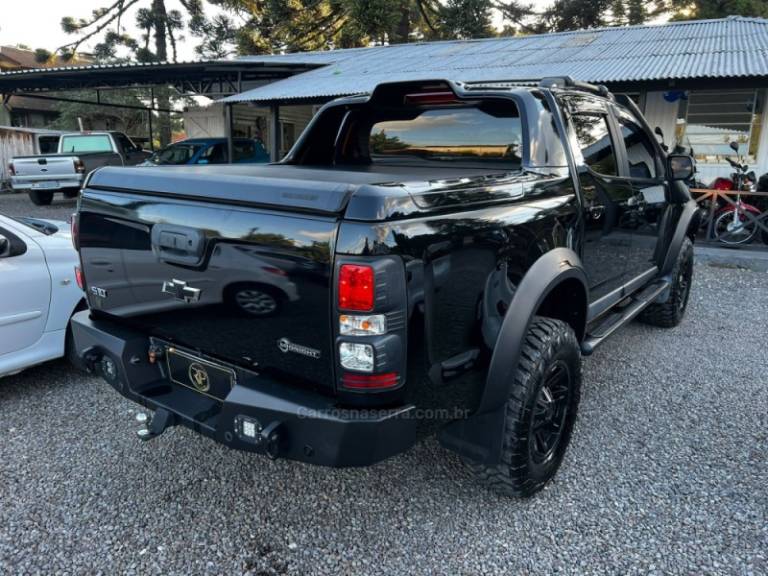 CHEVROLET - S10 - 2018/2019 - Preta - R$ 189.900,00